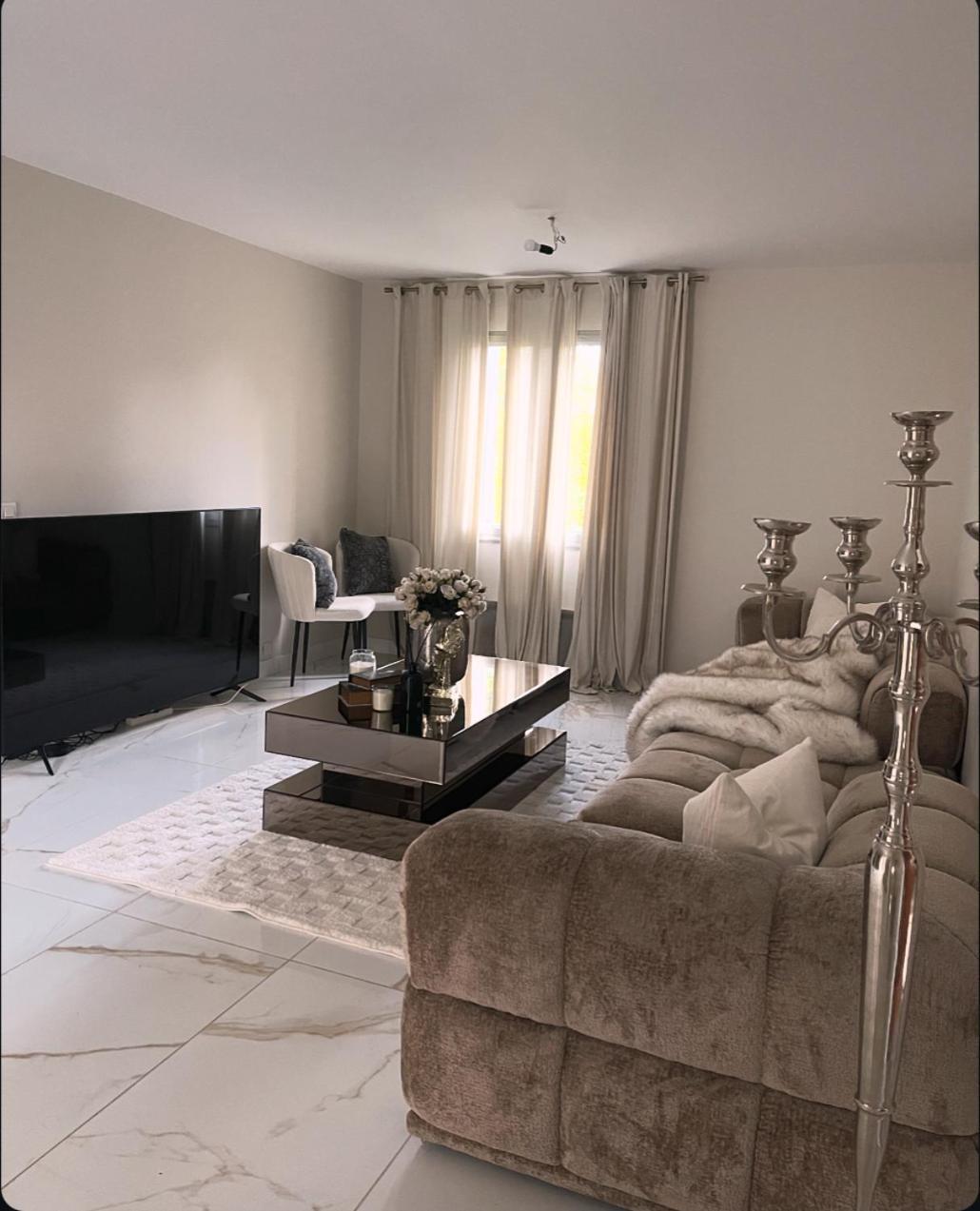 La Maison Du Luxe Ris-Orangis Экстерьер фото